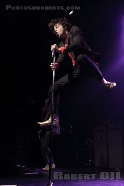 CAGE THE ELEPHANT - 2017-01-25 - PARIS - Elysee Montmartre - Matthew Ray Shultz